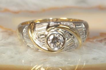 Brillantring Gelbgold / Weißgold 750 ca. 0,87 ct. 