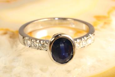 Saphir Ring mit Brillanten Weißgold 750 
