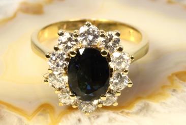 Entourage Ring Saphir Brillanten Gold 750 